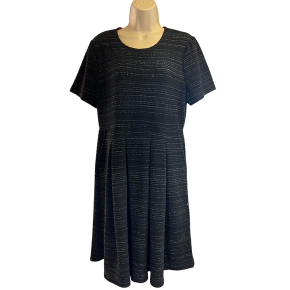 Draper James RSVP‎ Black Fit & Flare Dress L Metallic Short Sleeve Stretch - Picture 4 of 9